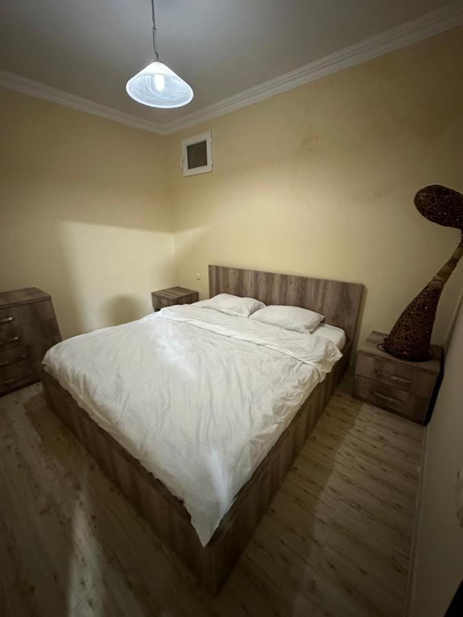 Amazing Magnolia Appartement Batoemi Buitenkant foto