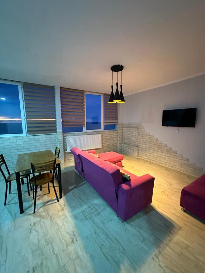 Amazing Magnolia Appartement Batoemi Buitenkant foto