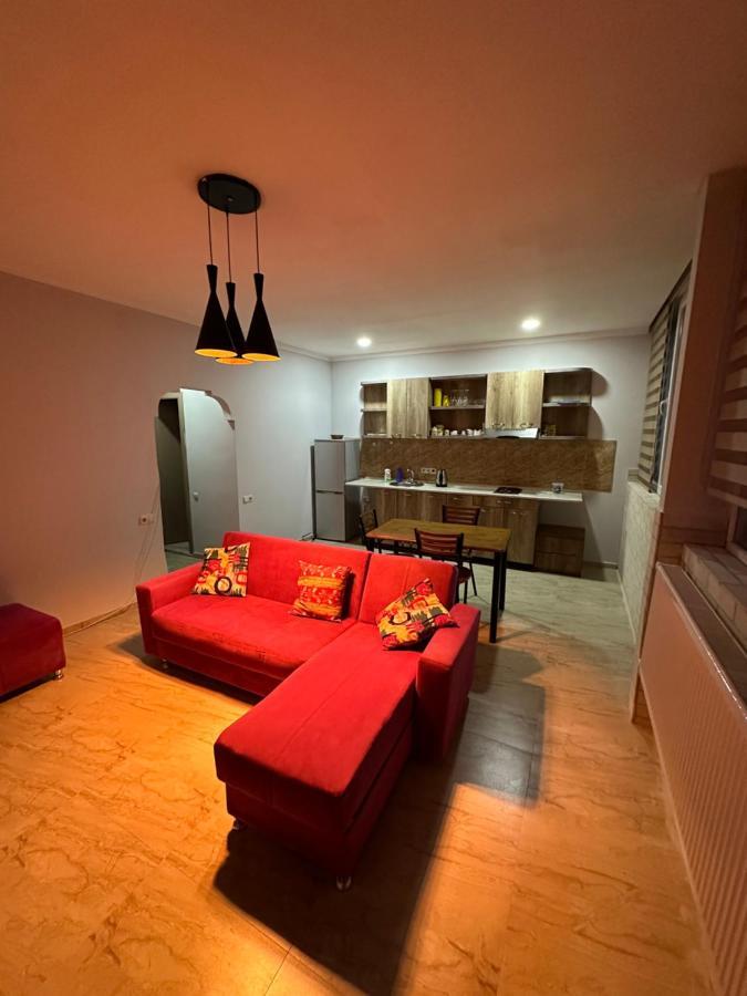 Amazing Magnolia Appartement Batoemi Buitenkant foto